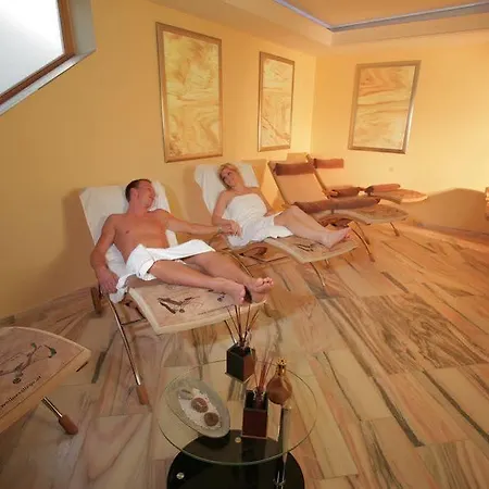 Wellness & Prinz- Wellness & Romantik Otel 4*