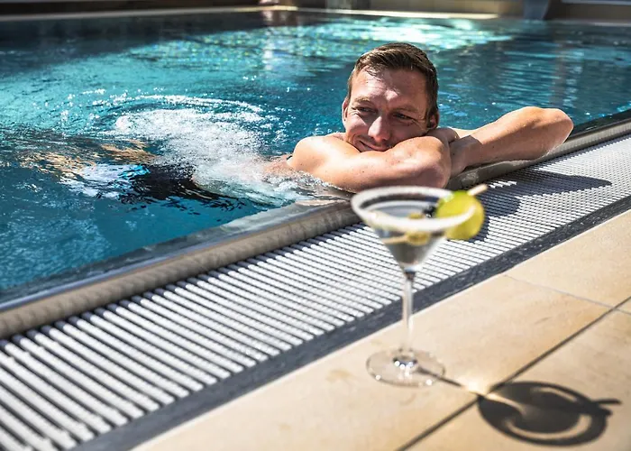 Hotel Wellness & Prinz- Wellness & Romantik 4*